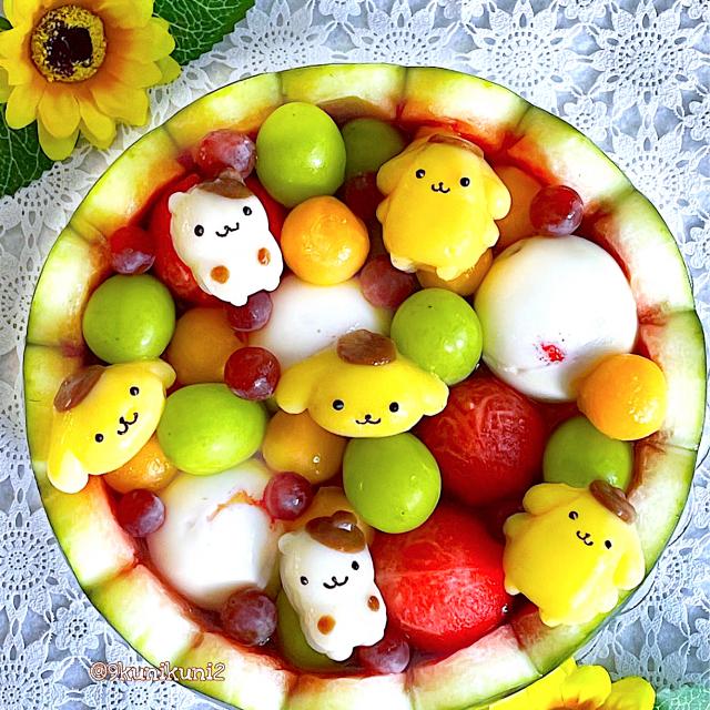 ポムポムプリンの白玉団子とフルーツポンチ 丸くかためたいちご入り